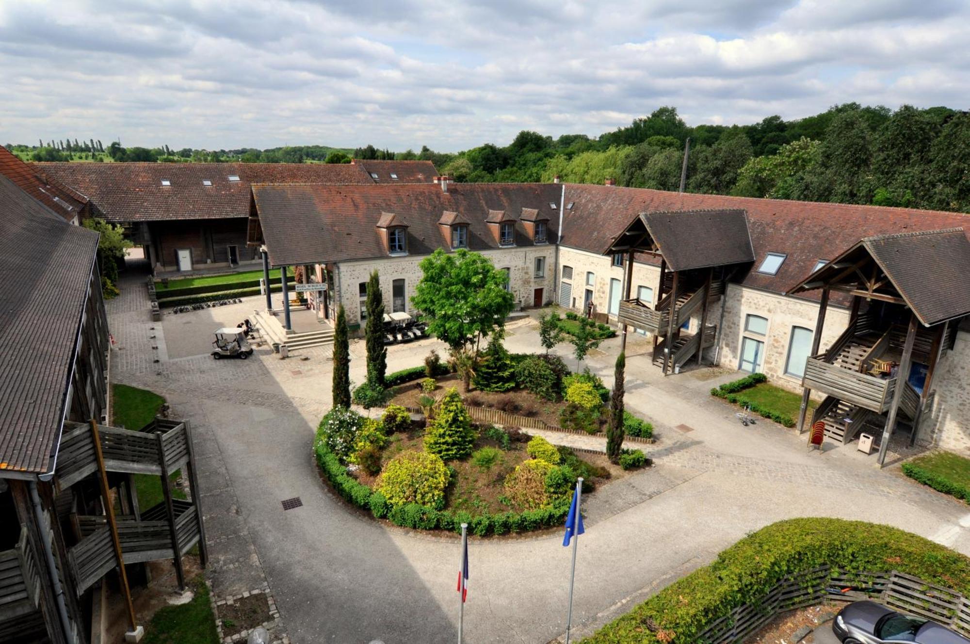 Hotel Abbaye Du Golf De Lesigny Lésigny Exterior foto